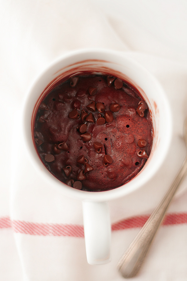 fast, easy, and perfect for Valentine's Day | red velvet chocolate chip mug cookie