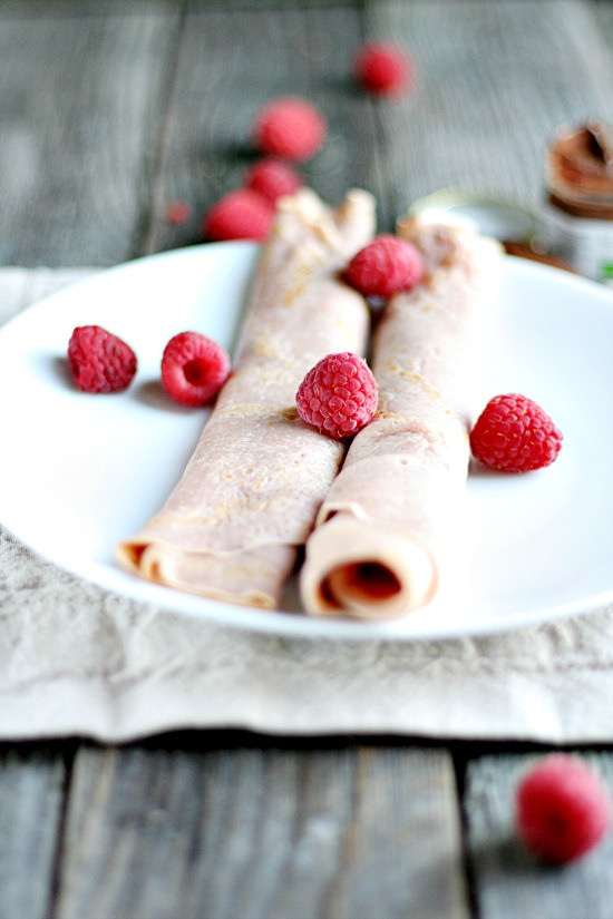Raspberry crepes