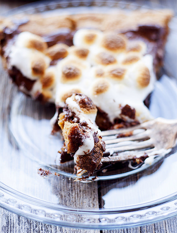 s'more pizza