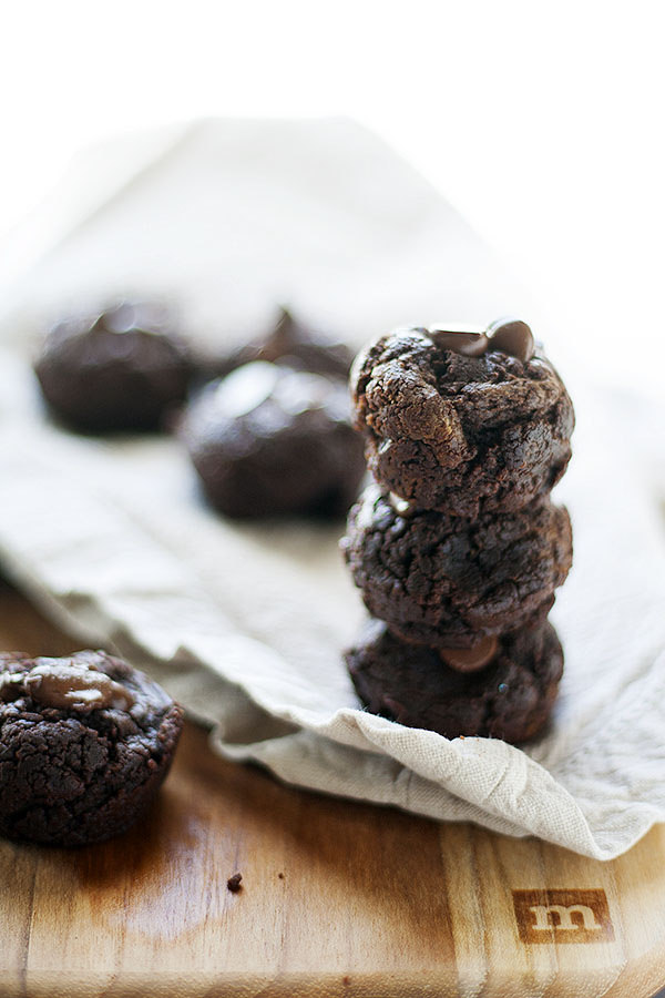 chocolate blender muffins with peanut butter and avocado