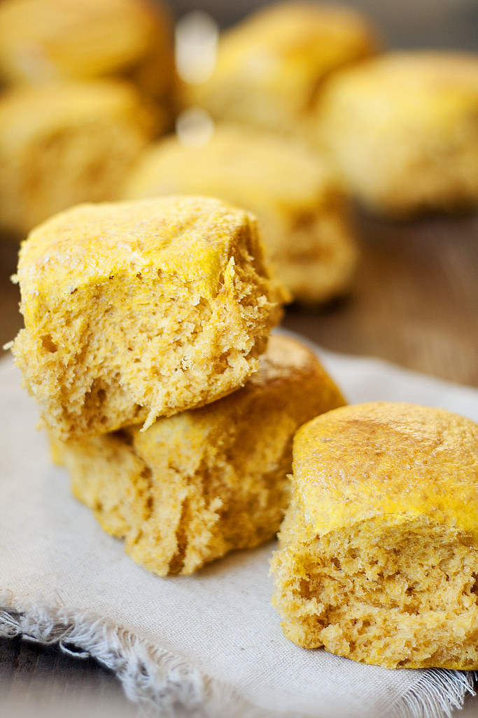 pumpkin wheat dinner rolls