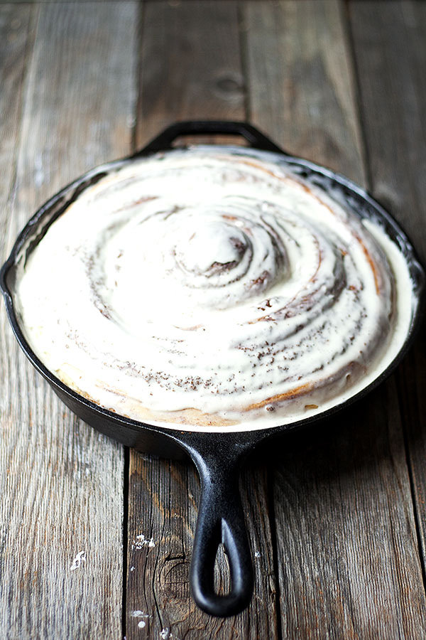 skillet cinnamon roll