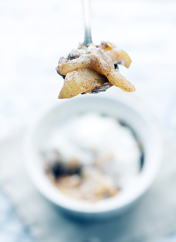 single serving apple crisp | ready in under two minutes