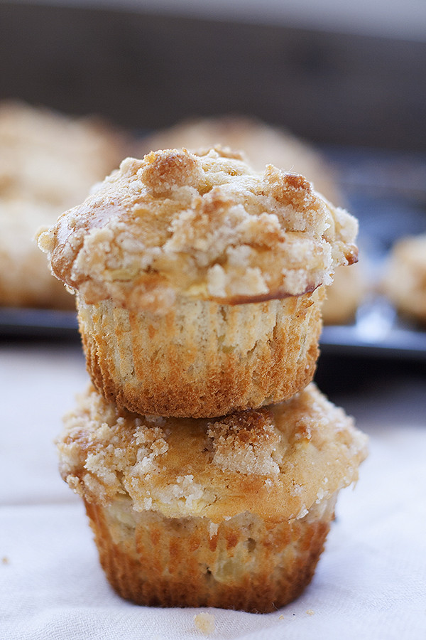 apple muffins