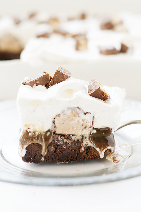 snickers brownie ice cream cake #IceCreamMonth