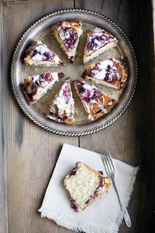 glazed raspberry coffee cake