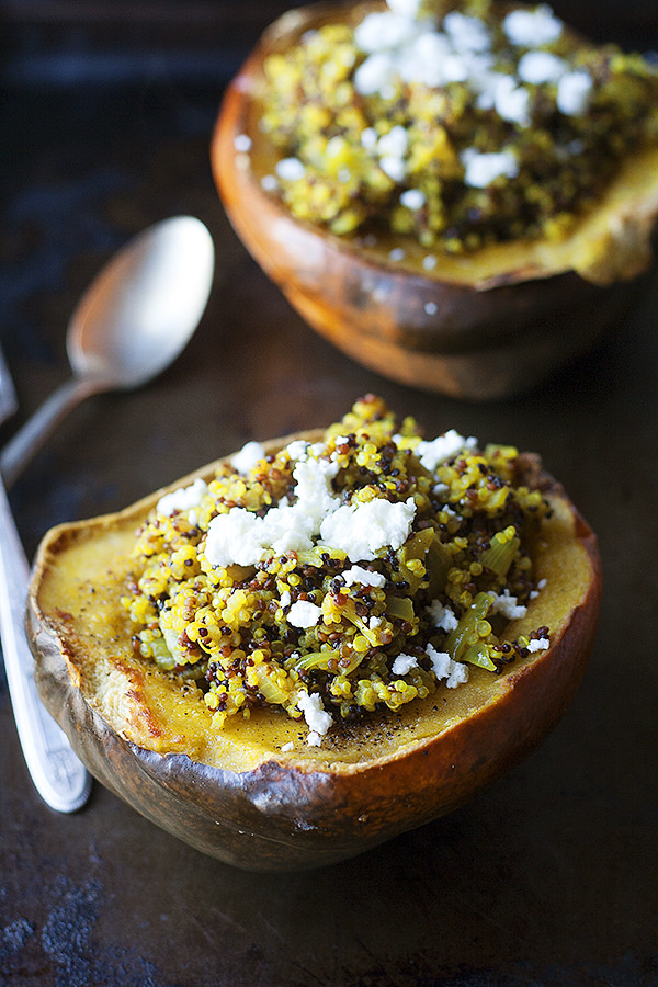 curried quinoa stuffed acorn squash