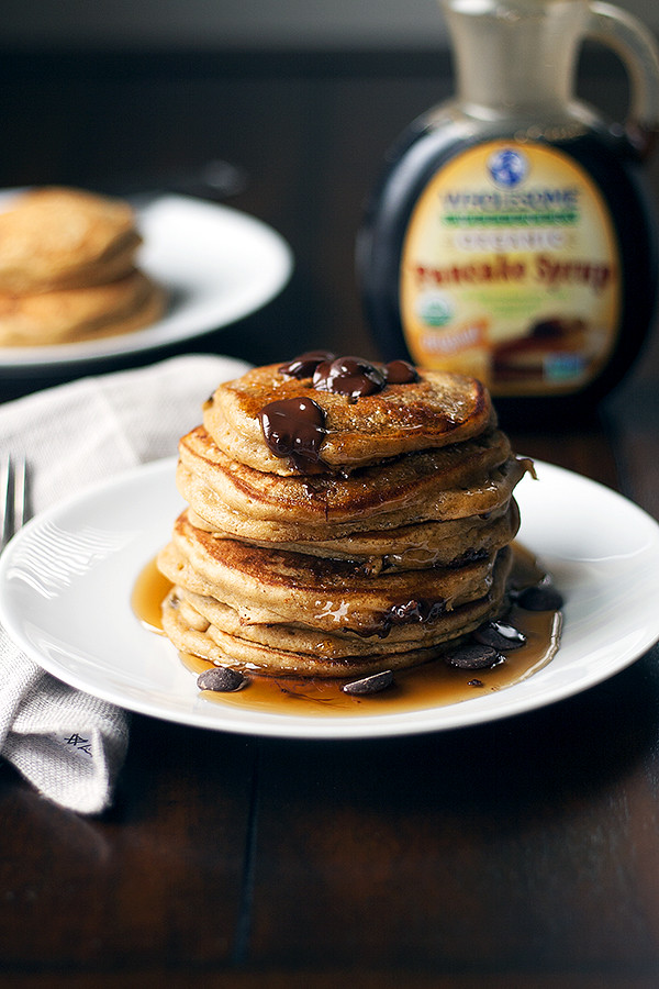 gingerbread chocolate chip pancakes