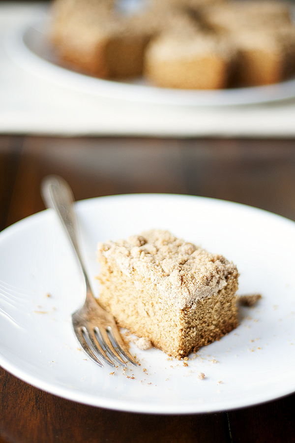 holiday baking | gingerbread coffee cake with streusel