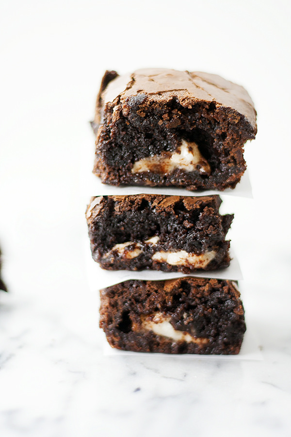  easy holiday dessert, perfect for cookie trays | peppermint patty brpwnoies