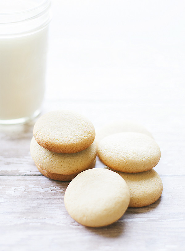 homemade vanilla wafers | heathersfrenchpress.com