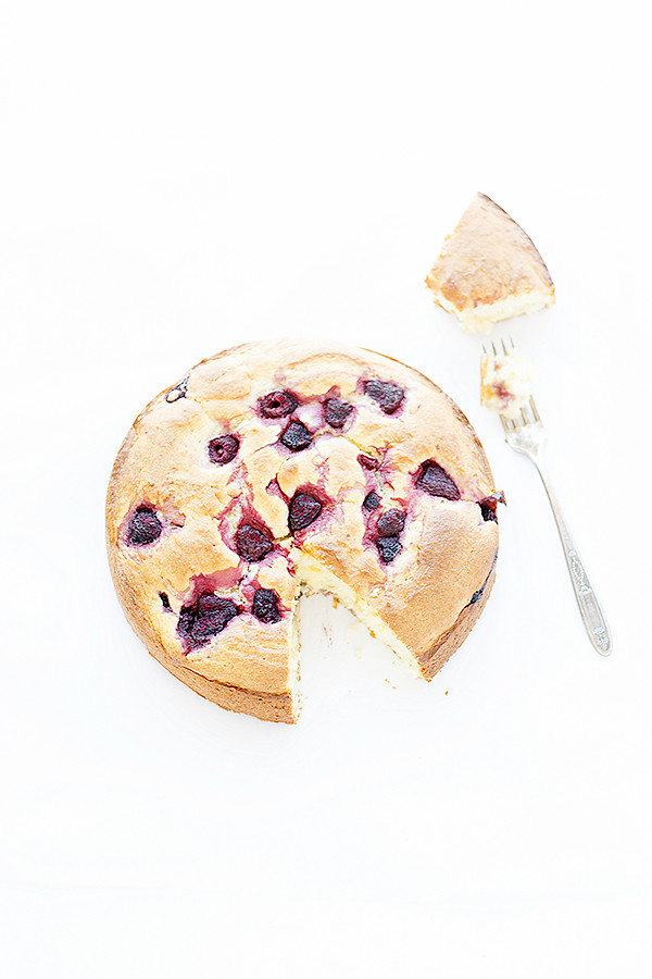 great for breakfast or dessert | easy raspberry ricotta cake
