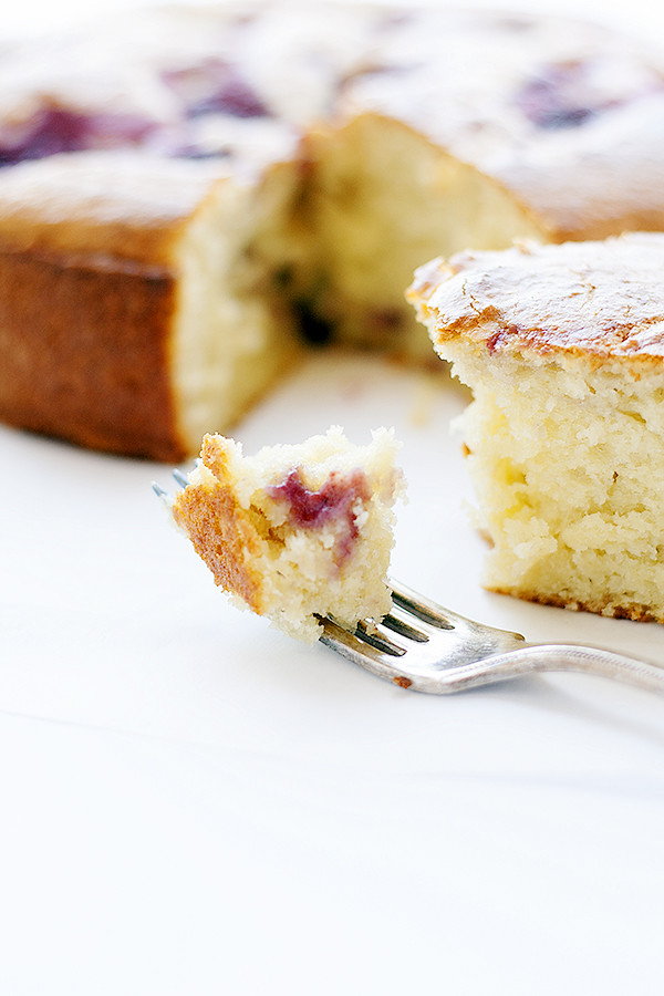 easy raspberry ricotta cake
