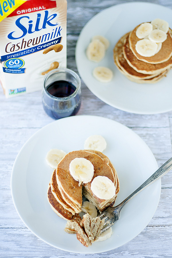 wheat free | dairy free banana nut pancakes @lovemysilk #silkbloom