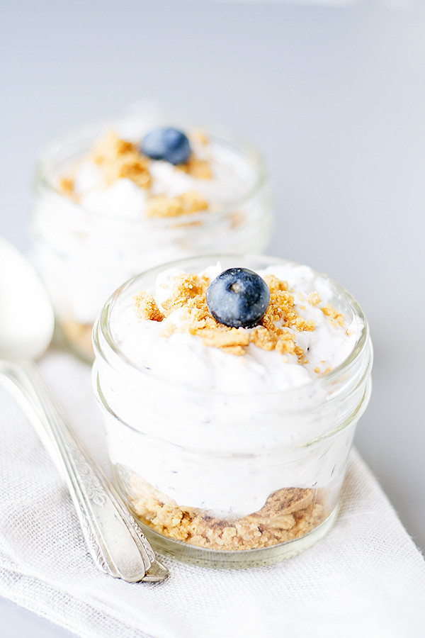 no-bake blueberry cheesecake mousse