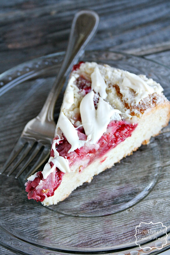 berry cream cheese coffee cake