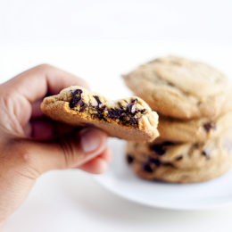 brown butter dark chocolate chip cookies with sea salt