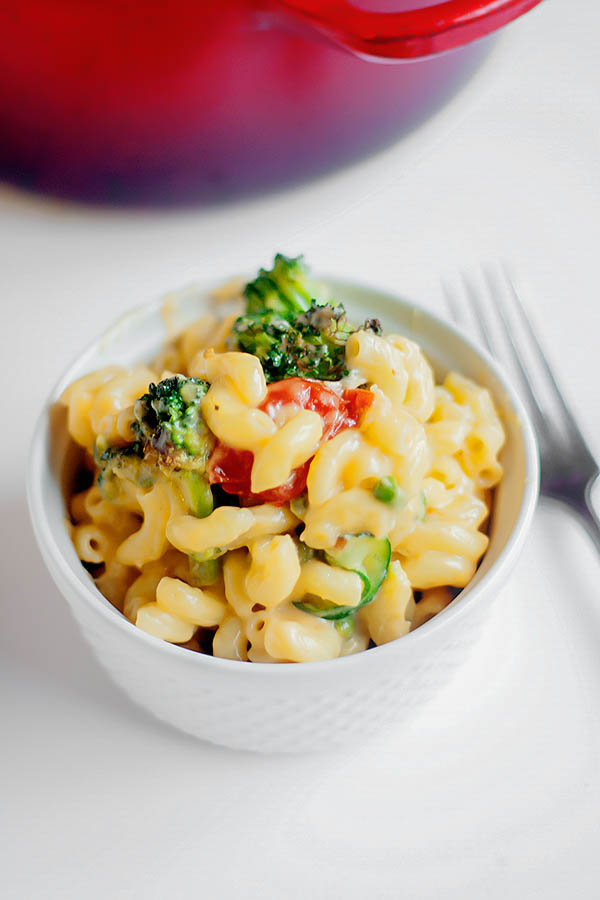 one pot roasted vegetable mac and cheese