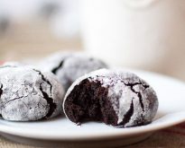 peppermint chocolate crinkle cookies