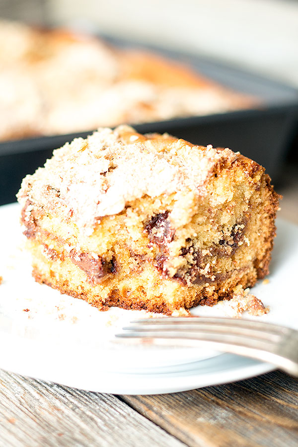 chocolate chip coffee cake