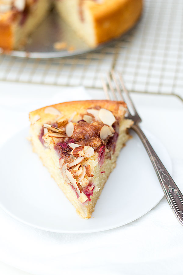 grandma's blitz kuchen with berries