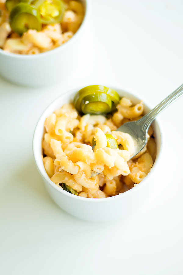 easy one pot jalapeno popper mac and cheese