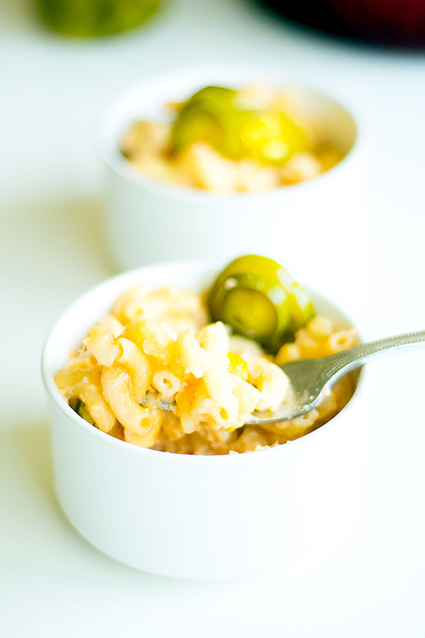 easy one pot jalapeno popper mac and cheese