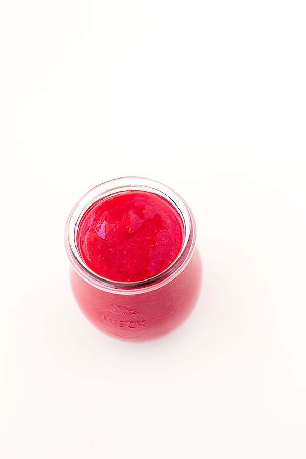 really simple raspberry saucce