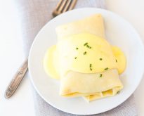 crepe eggs benedict