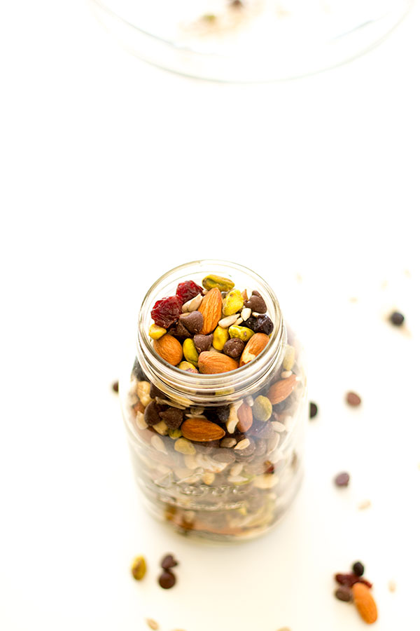 the best bulk bin trail mix
