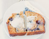 healthy blueberry zucchini bread