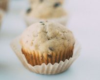 an easy grab and go breakfast or snack | banana trail mix muffins