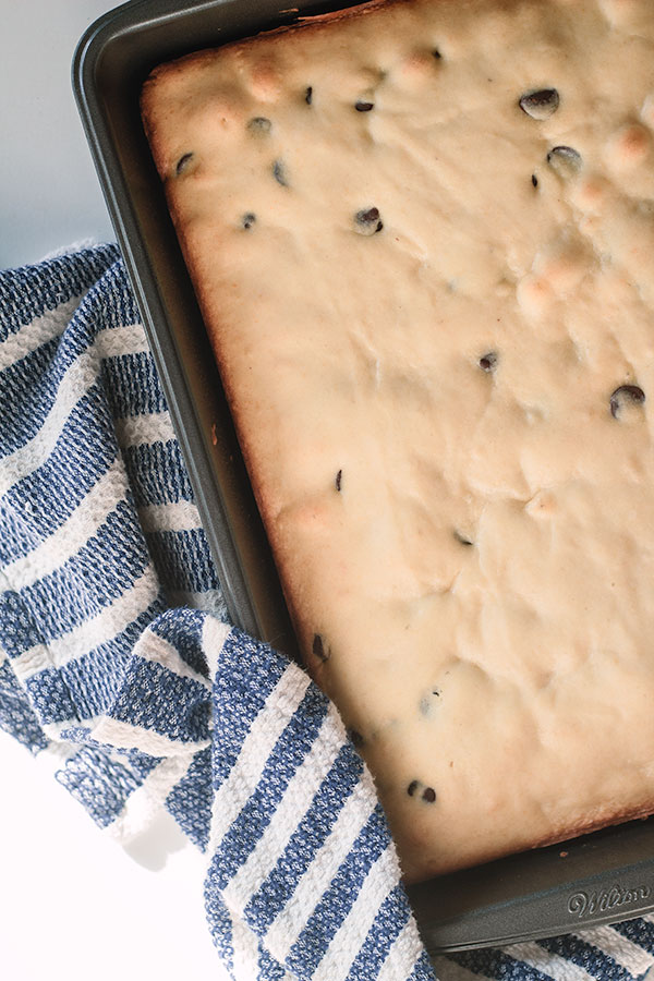 chocolate chip snack cake