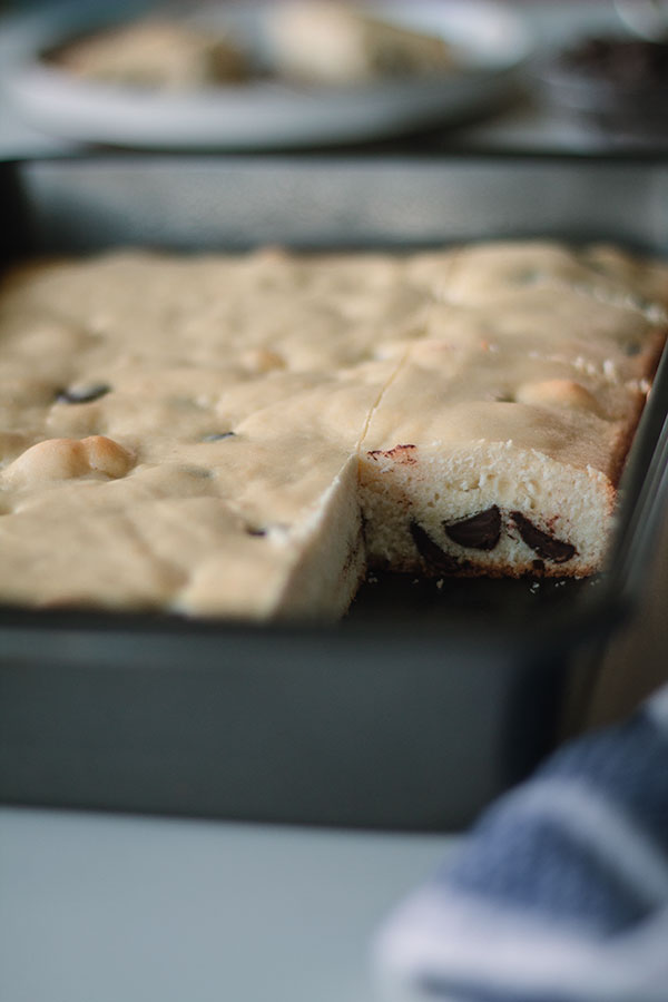 chocolate chip snack cake