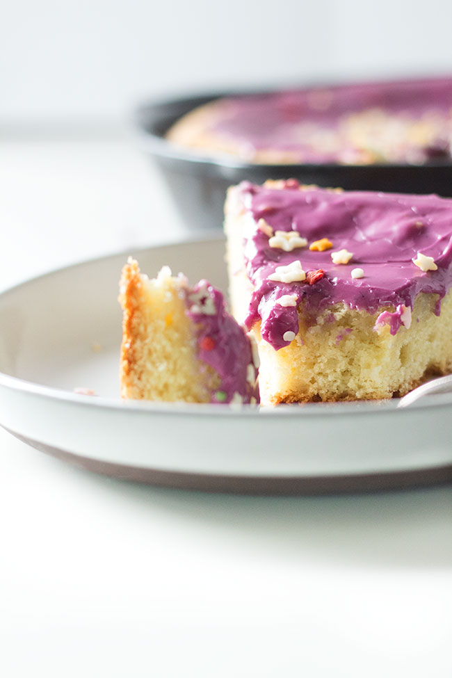 no rolling.no chilling. easy skillet sugar cookie made with greek yogurt