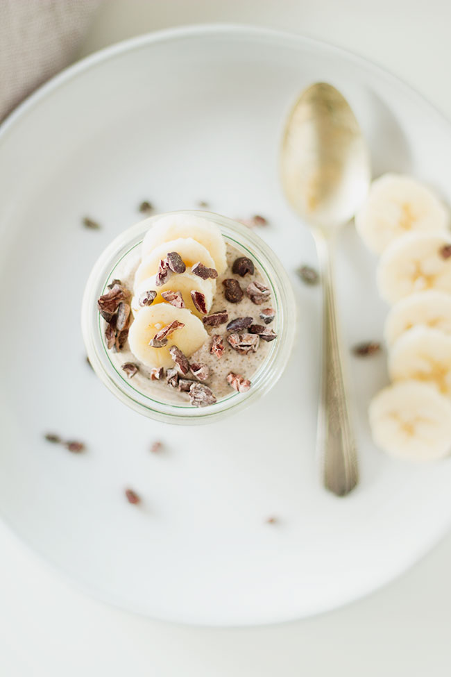 easy overnight breakfast recipe! creamy banana chia pudding