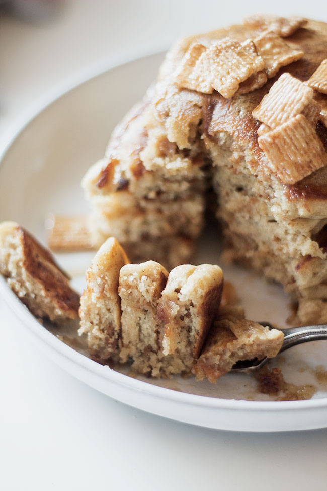 cinnamon toast crunch pancakes