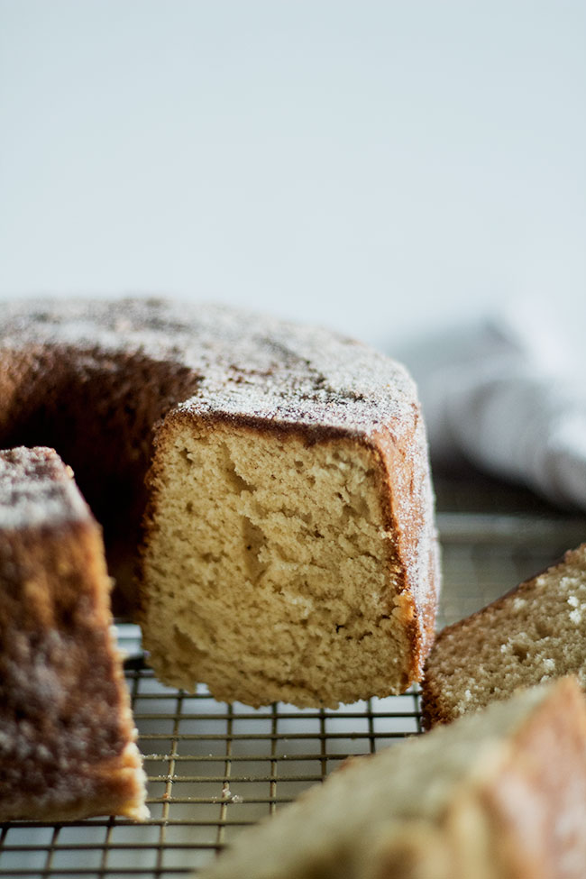 old fashioned apple cider doughnut cake