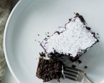 a fun twit on a holiday classic | chocolate gingerbread snack cake
