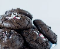 the perfect addition to any christmas cookie platter | mint chocolate brownie cookies