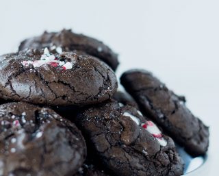 the perfect addition to any christmas cookie platter | mint chocolate brownie cookies