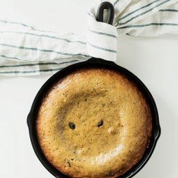 dark chocolate chunk skillet banana bread