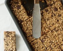 chewy chocolate chunk granola bars | playspinboss.gb.net