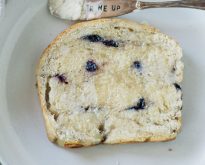 blueberry bagel bread | playspinboss.gb.net #bagel #breakfast #blueberry