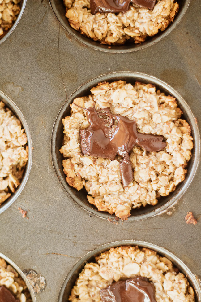 chunky monkey a.k.s. peanut butter banana, and chocolate granola cups | playspinboss.gb.net