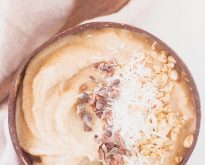 oatmeal cookie smoothie bowl
